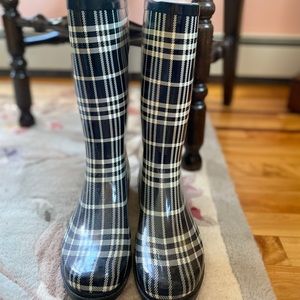 Rain boots, Size M
